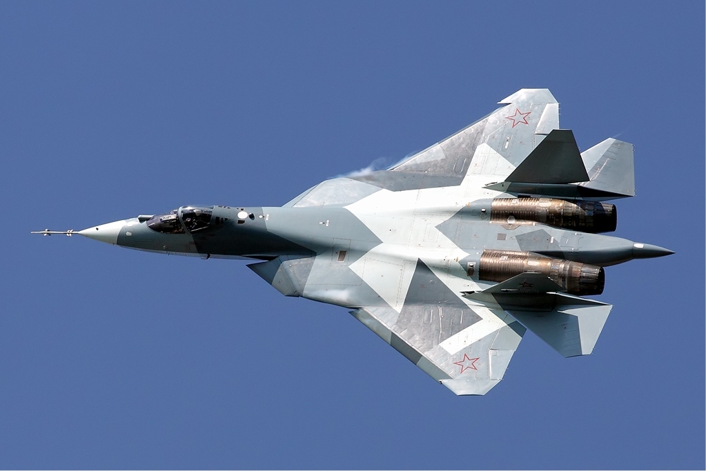Rusia Pamerkan Sukhoi Su-57E di MAKS 2019