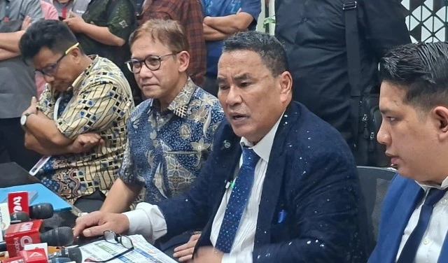 Eks Jampidsus Febrie Dijerat Kasus Korupsi Batubara, Hotman Paris: Paling Lelucon!