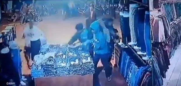 26 Orang ditahan Dalam Penjarahan Toko Pakaian di Depok, 8 dinyatakan Tersangka