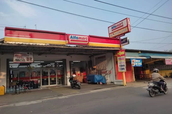 Tak Lagi Menguntungkan, 400 Gerai Alfamart Ditutup