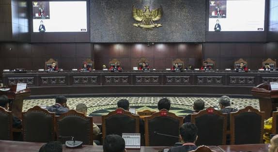 MK Tolak Uji Formil Buruh, UU Cipta Kerja Resmi Berlaku