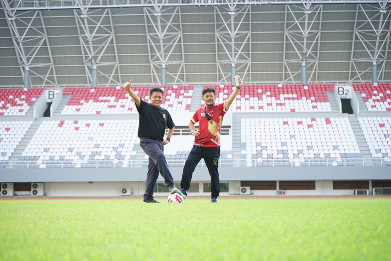 HD dan Mentan Olahraga Bersama serta Melihat Kesiapan Sumsel Sebagai Tuan Rumah Piala Dunia FIFA U21
