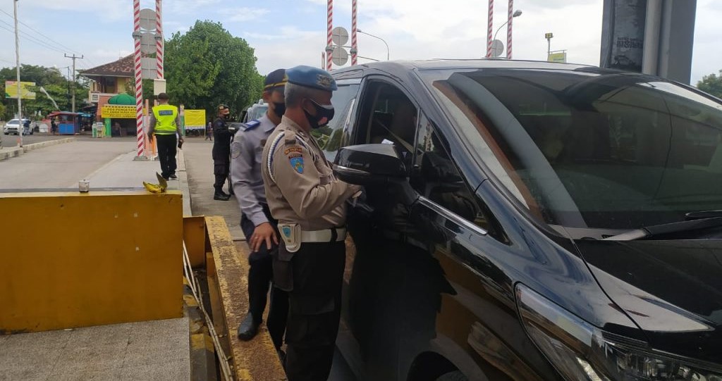 Pintu Masuk dan Lintasan Utama Bali Disekat Berlapis