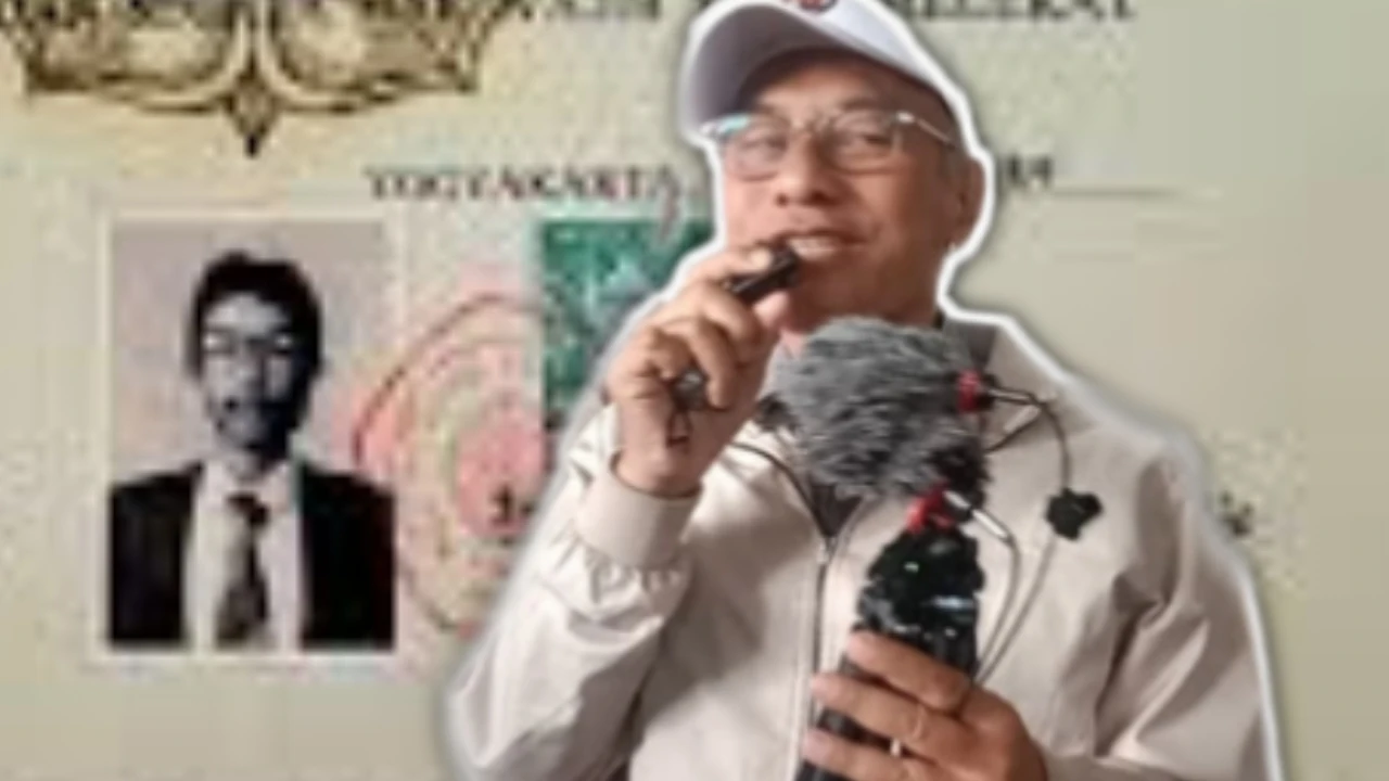 Pertanyaan Gampang: Itu Foto Jokowi Bukan?