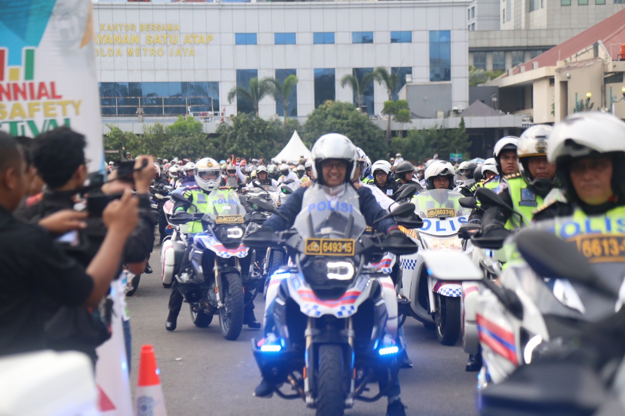 Anies : Memikirkan Keselamatan dan Tertib Lalin itu Keren