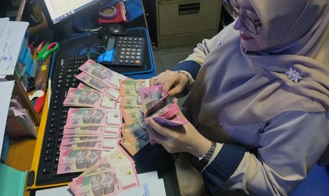 Reformasi Kebijakan Moneter dan Sistem Kurs dalam UU Perekonomin Nasional