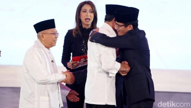 Debat Ketiga, Ma'ruf Amin Pamer Kartu Pra Kerja, Sandiaga Janji Ngga Menyerang