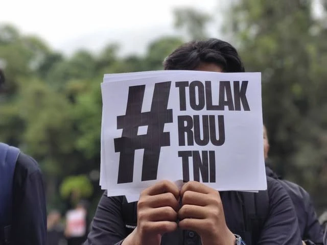Tolak UU TNI yang Baru, Poros Alumni UIN Ciputat Bikin Petisi