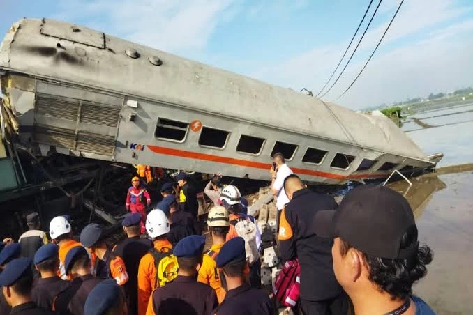 Korban Tewas Akibat Tabrakan KA Turangga Vs KA Bandung Raya Bertambah Jadi 4 Orang