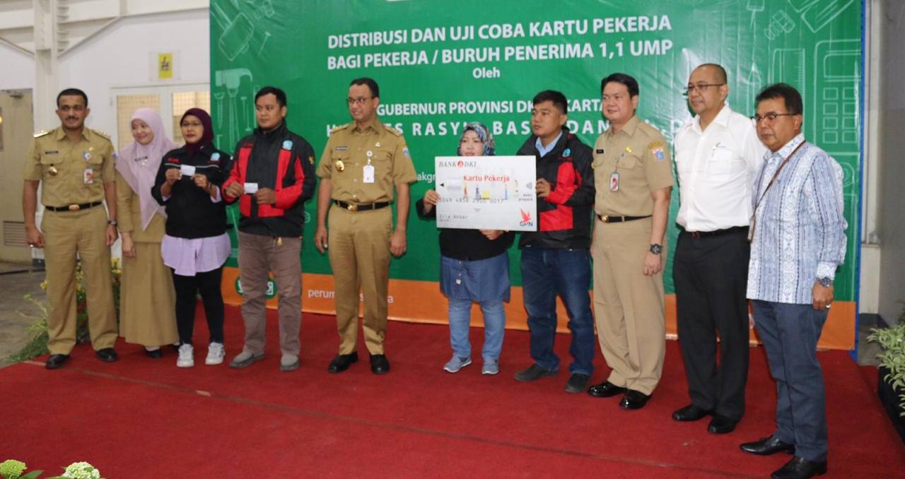 Bank DKI Berikan 3.056 Kartu Pekerja ke Buruh Jakarta