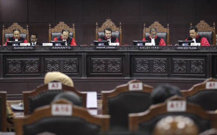 Kepercayaan Masyarakat Pada Pemerintah Menurun, MK Disarankan Proses Gugatan 02