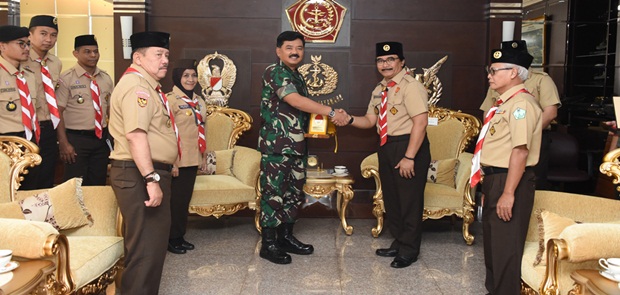 Panglima TNI Terima Ketua Kwarnas Gerakan Pramuka