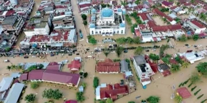 Wilayahnya Lumpuh Dikepung Banjir, Bupati Aceh Timur Minta Bantuan Presiden