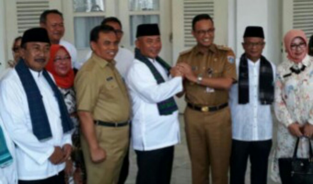 Anies dan Walikota Bekasi Bertemu, Konflik Sampah Selesai