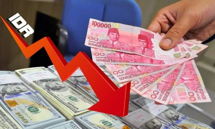 Sempat Ambles ke Rp 17.217/Dolar AS, Rupiah Ditutup di Posisi Rp 16.821/Dolar AS