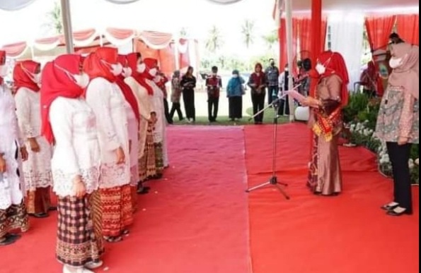 Bunda Winarni Kukuhkan Bunda Paud dan Bunda Literasi Kecamatan Katibung