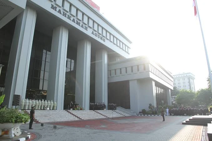 Mahkamah Agung Batalkan Putusan Lepas untuk 3 Korporasi Terdakwa Kasus Ekspor CPO