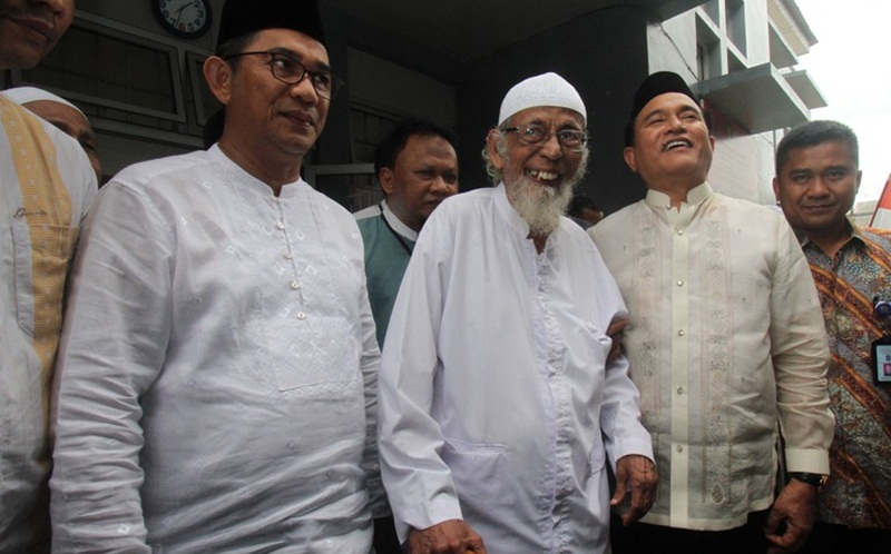 Ustad Abu Bakar Ba'asyir Dibebaskan