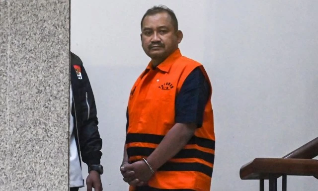 Anggota Polri Yang Bertugas di KPK Jadi Tersangka Pemerasan Bupati Pemalang