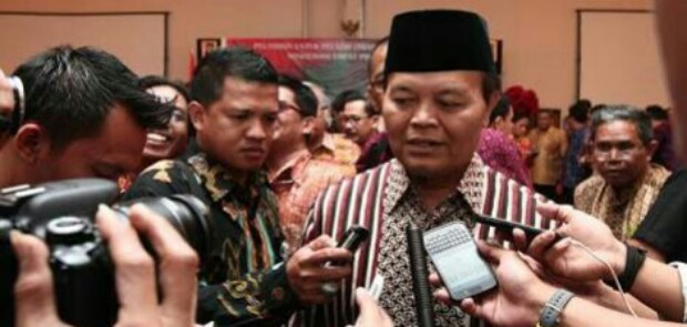 Soal 2 Anak Tewas Akibat Pembagian Sembako di Monas, HNW: Polisi Jangan Cepat Bilang Hoax