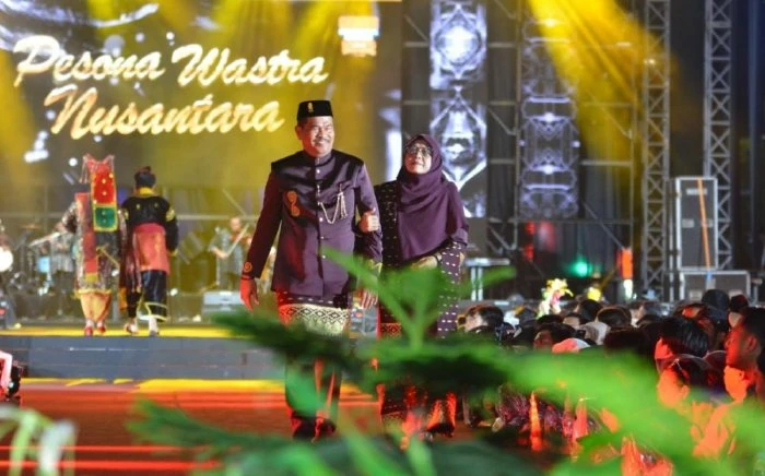 Pj Wali Kota Lhokseumawe Promokan Bordir Ciri khas Wilayah pada Gelaran Fashion Show Korwil I Apeksi