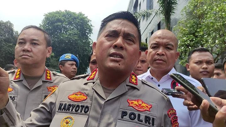Kapolda Metro Jaya Mutasi 16 Kapolsek
