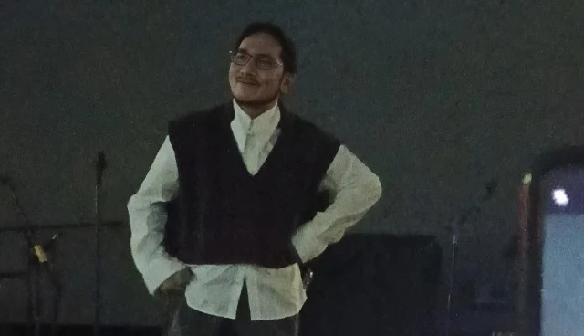 Genset Meletup Saat Yana Yulio Dendangkan Lagu Pertama di Acara Pusatphoria