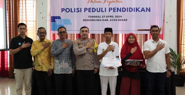 Publikasi Bahaya Narkoba dan Teratur Lalu Lintas , Beberapa ratus Pelajar di Aceh Besar Ikuti Aktivitas Polisi Perduli Pendidikan