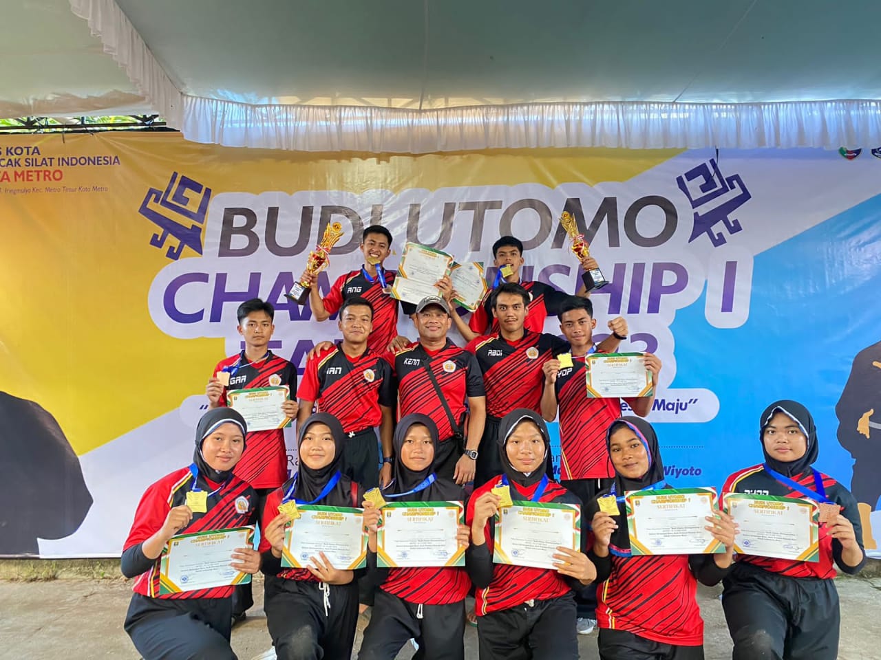 Kren Atlet Pencak Silat ( IPSI ) Lambar Memboyong 10 Medali Dalam Ajang Budi Utomo Champions Ship