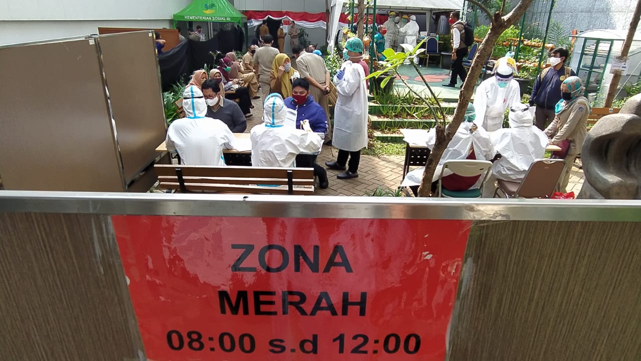 Tingkat Kematian Covid-19 di Jakarta Menurun Drastis