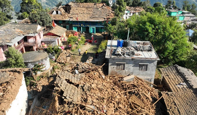 53 Orang Tewas Akibat Gempa Nepal-Tibet