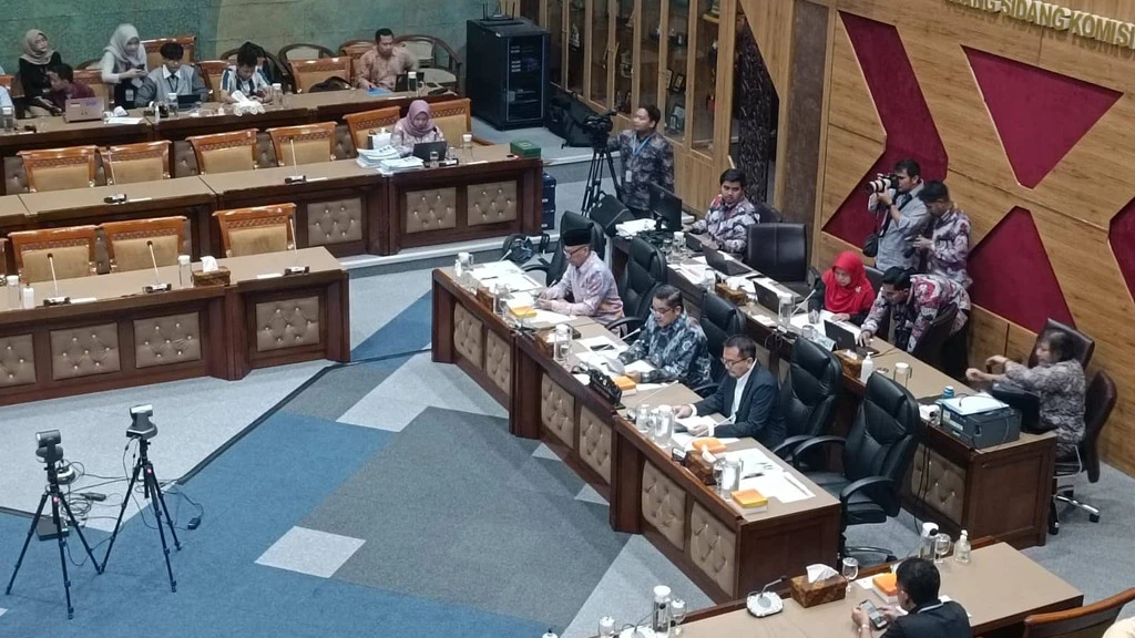 UKT Naik Berkali-kali Lipat, Anggota Komisi X Kritik Anggaran KIP Kuliah Masuk Anggaran Bansos