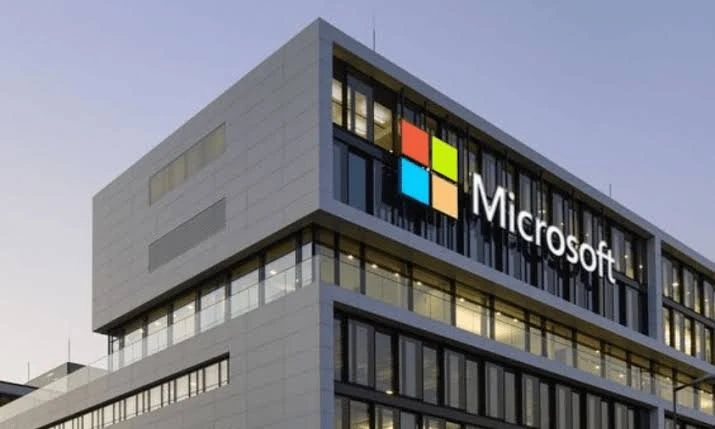 Demi Pengembangan Program AI, Microsoft Akan PHK 6.000 Karyawan