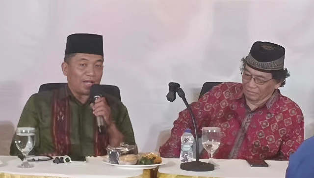 Ray Ingatkan: Jika Tidak Segera Bersikap Soal Gibran, Akan Merugikan Prabowo Sendiri