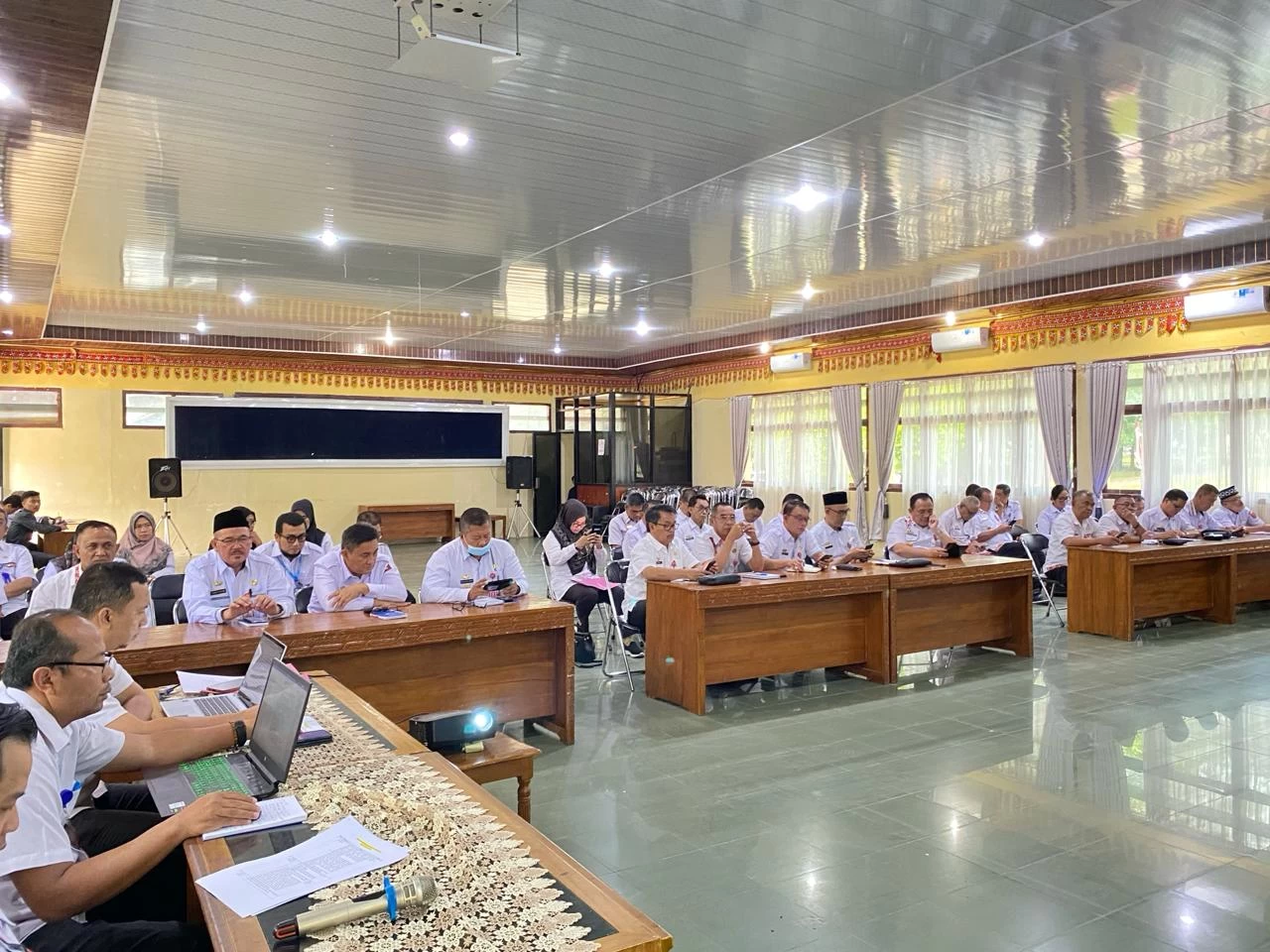 Pemkab Lambar Menggelar Rapat Persiapan Penyusunan Laporan Konerja Triwulan Pertama