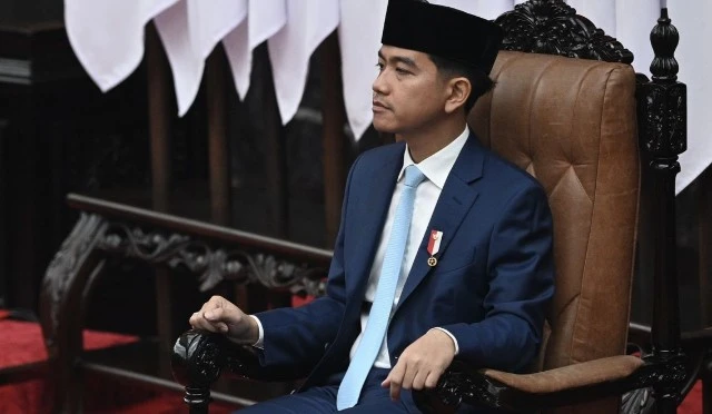 BREAKING NEWS: MA Batalkan Suket Gibran