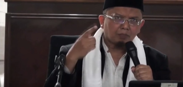 Diperiksa Polisi Ustad Alfian Tanjung Tegaskan Komunisme Masih Hidup