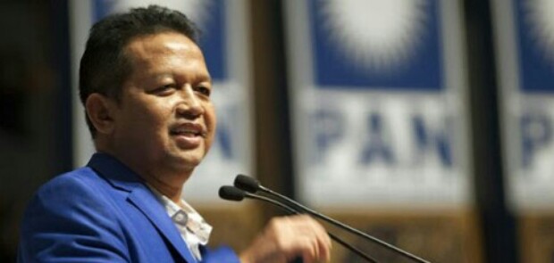 Galau Lihat Nasib Orde Reformasi, Soetrisno Bachir Curhat Lewat Puisi