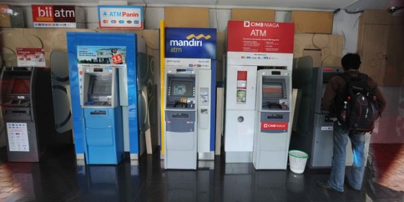 Biaya Transaksi Antar Bank Akan Turun