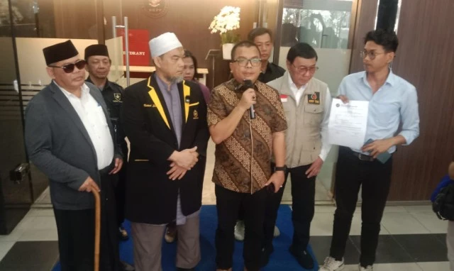 Jokowi Dituding Sebagai Aktor di Balik Lolosnya Gibran ke Pilpres 2024