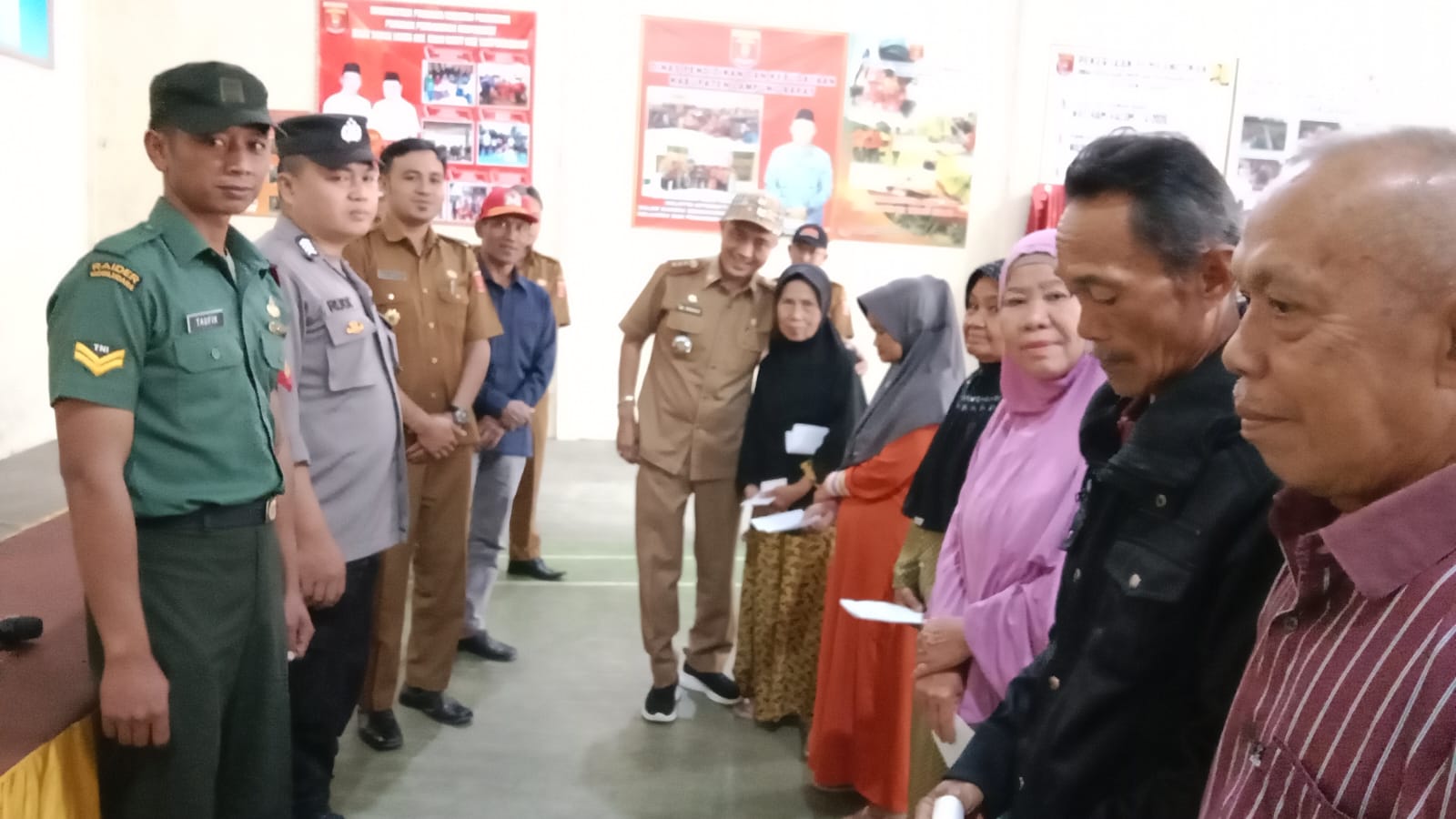 Melki Dafriza S.E memimpin Langsung Penyaluran BLT DD Tahap 2 Pekon Sebarus