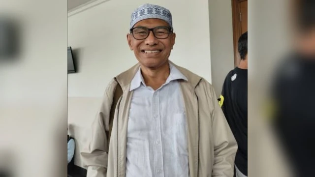 Bongkar Licik MK dan KPU