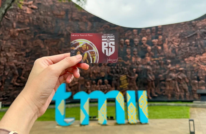 Bank DKI Perkenalkan Jakarta Tourist Pass Ke Team Bola Voli Red Sparks