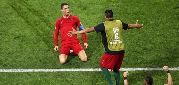 Hattrick ke Gawang Spanyol, Ronaldo Panen Rekor