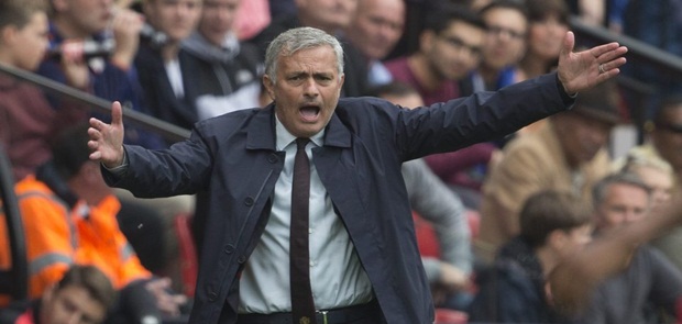 Isu Kepindahan Mou ke PSG Makin Kencang