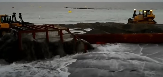 Anies: Pengembang Harus Terima Konsekuensi Kajian Reklamasi