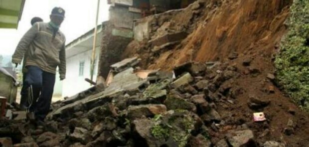 Lombok Diguncang 7 Gempa Susulan di Kisaran 5 SR, Maluku Ikutan Gempa